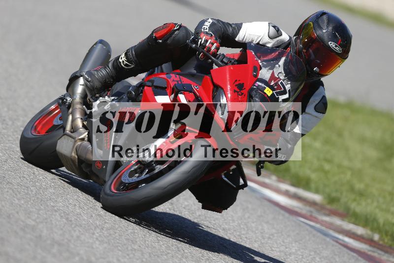 /13 01.05.2025 Speer Racing ADR/Gruppe gelb/77